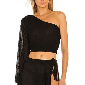 DEVON WINDSOR Black One-Shoulder Crop Top